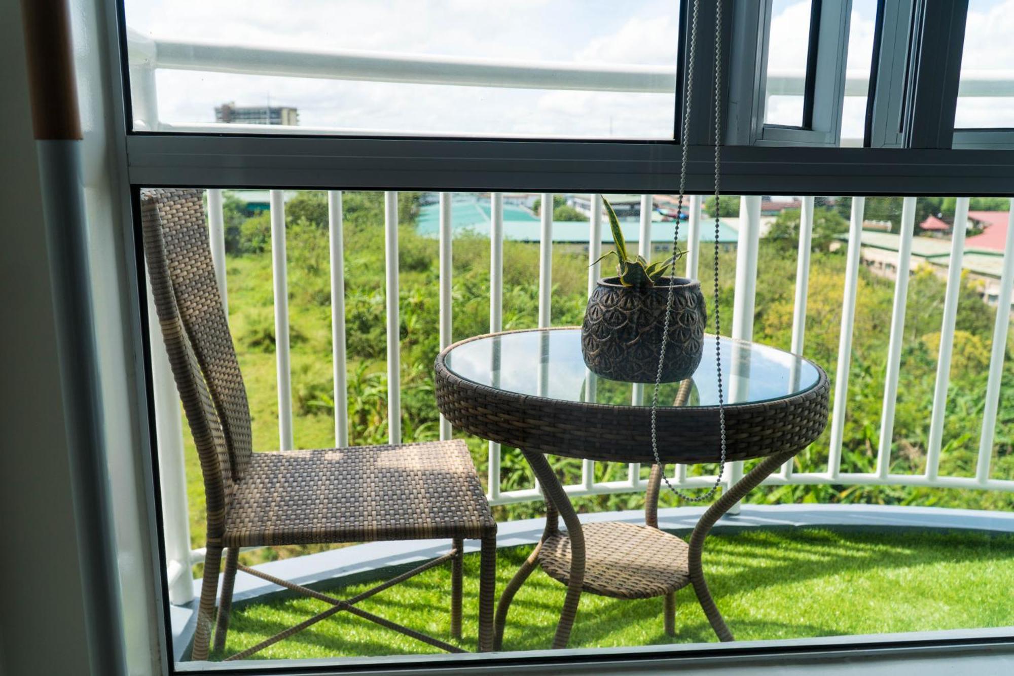 Апартаменты An Oasis In Tagaytay Тагайтай Экстерьер фото